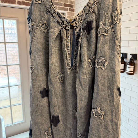 Star Patch Denim Dress - Picture 5 of 6